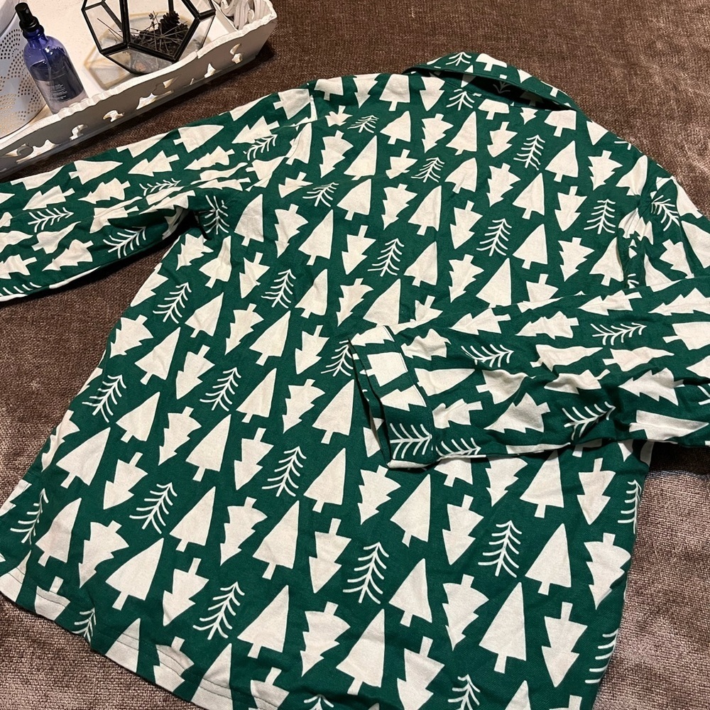 NWOT Adult Holiday Flannel Pajama Top - Size Small - Picture 4 of 4